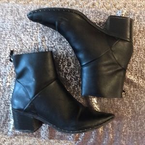 American Eagle Black Pointed Toe Bootie